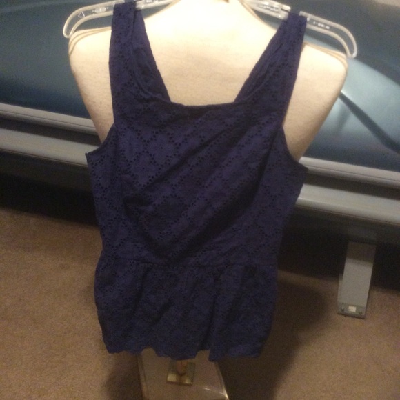 Lilly Pulitzer Navy Eyelet Tank Size 6 - Picture 14 of 15